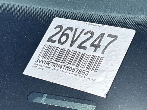 New 2026 Volkswagen Tiguan SE AWD/4WD image 29