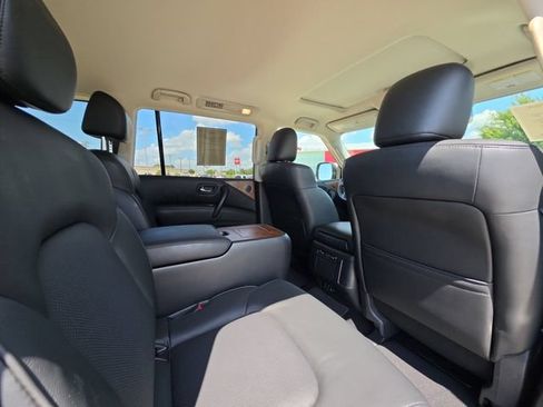 Used 2024 Nissan Armada SL w/ Captain's Chairs Package RWD image 27