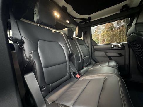 New 2025 Ford Bronco Badlands w/ Sasquatch Package image 31