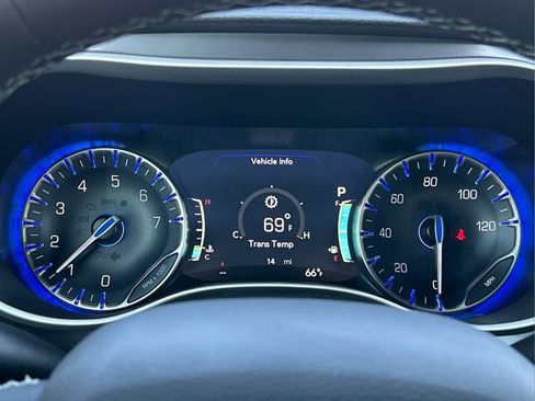 New 2026 Chrysler Pacifica Select image 21