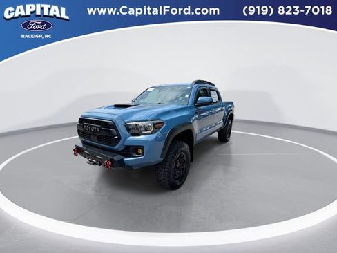 Used 2018 Toyota Tacoma TRD Pro AWD/4WD image 4