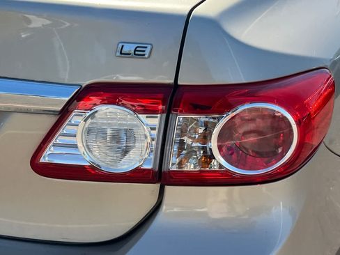 Used 2011 Toyota Corolla LE FWD image 17