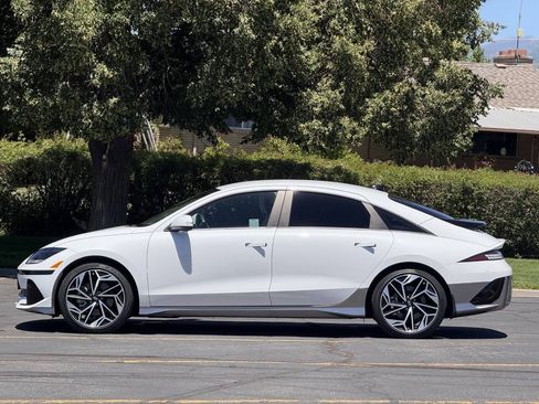 Used 2024 Hyundai Ioniq 6 SEL RWD image 8