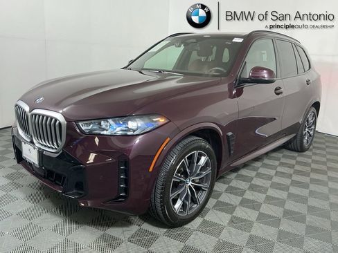 Certified 2024 BMW X5 xDrive40i w/ M Sport Package image 1