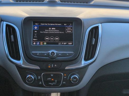 Used 2023 Chevrolet Equinox LS FWD image 14