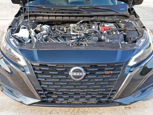 Used 2023 Nissan Altima 2.5 SR FWD image 7