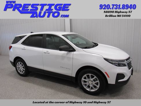 Used 2022 Chevrolet Equinox LS w/ LS Convenience Package AWD/4WD image 3