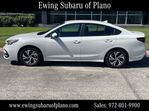 Used 2025 Subaru Legacy Premium image 5