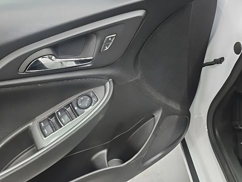 Used 2024 Chevrolet Malibu LT FWD image 9