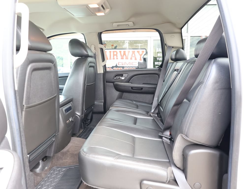 Certified 2014 Chevrolet Silverado 2500 LTZ w/ LTZ Plus Package AWD/4WD image 24