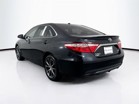 Used 2017 Toyota Camry XSE image 2