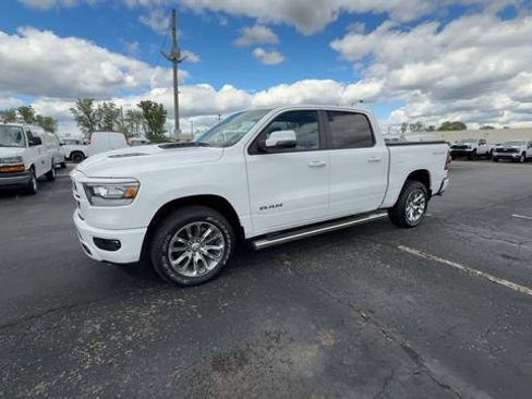 Used 2023 RAM 1500 Laramie AWD/4WD image 4