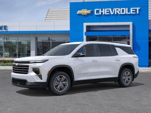 New 2026 Chevrolet Traverse LT w/ LPO, Floor Liner Package FWD image 2