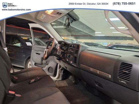 Used 2011 GMC Sierra 1500 SLE w/ Power Tech Package AWD/4WD image 11