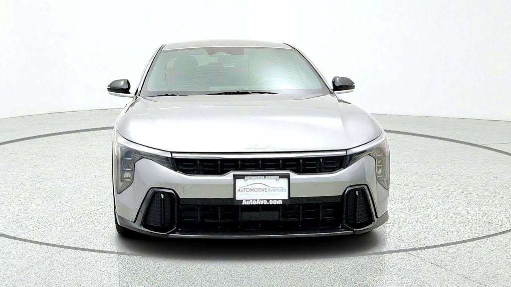 Used 2025 Kia K4 GT-Line FWD image 2
