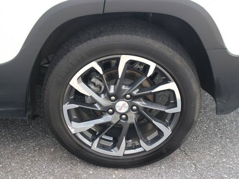 Used 2022 GMC Terrain SLT w/ Infotainment Package II FWD image 41