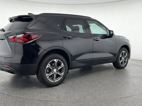 Used 2025 Chevrolet Blazer LT FWD image 9