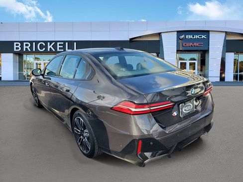 Used 2025 BMW 530i RWD image 4
