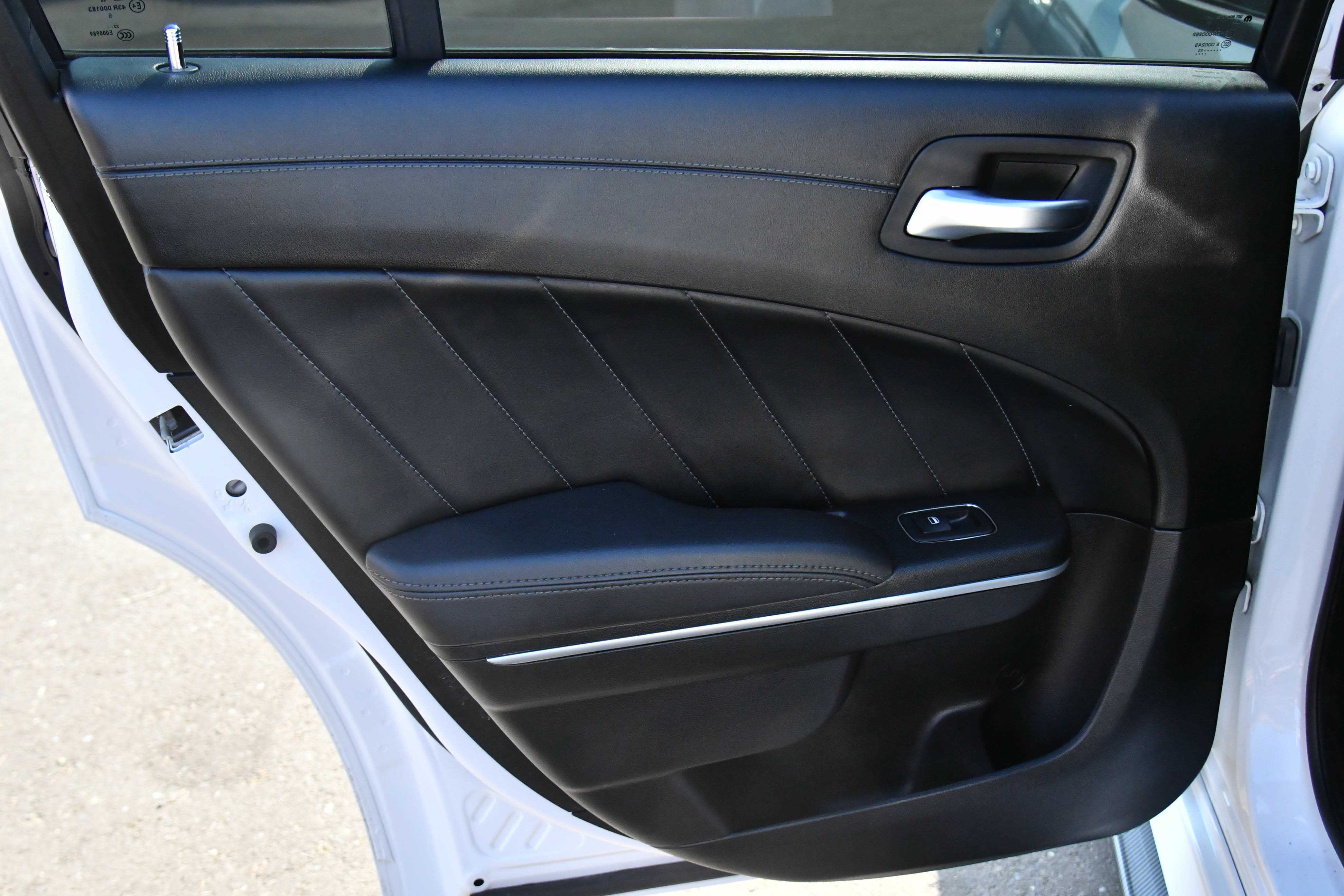 Used 2023 Dodge Charger R/T w/ Plus Group RWD image 35