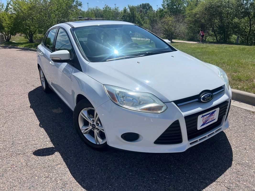 Used 2014 Ford Focus SE FWD image 1