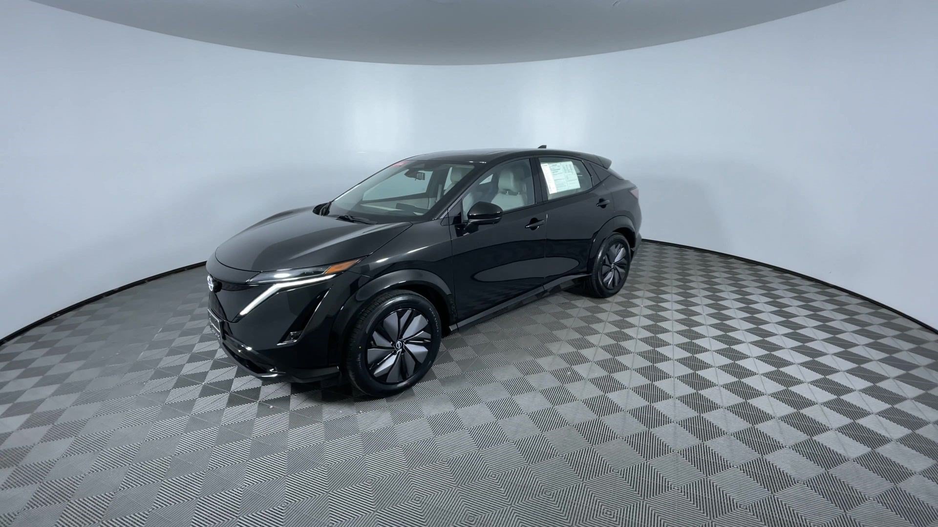 Certified 2024 Nissan Ariya AWD image 4