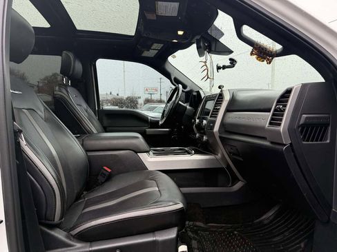 Used 2019 Ford F250 Platinum w/ Platinum Ultimate Package image 18