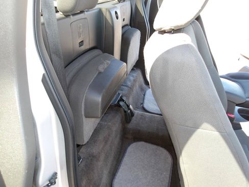 Used 2015 Nissan Frontier S RWD image 12