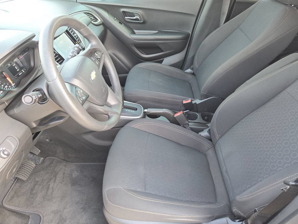 Used 2022 Chevrolet Trax LS w/ Tint and Cruise Package FWD image 8