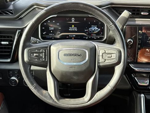Used 2024 GMC Sierra 2500 Denali Ultimate AWD/4WD image 14