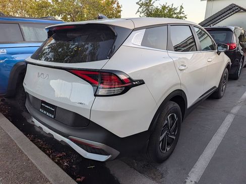Used 2025 Kia Sportage LX AWD/4WD image 2