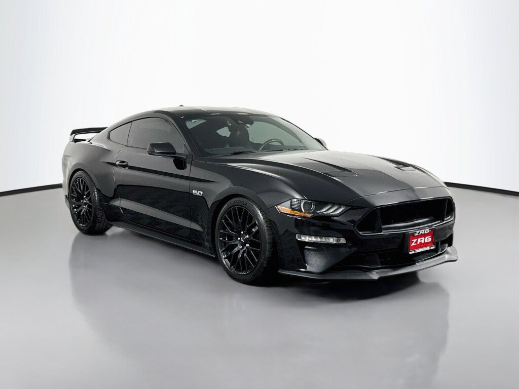 Used 2020 Ford Mustang GT Premium w/ GT Performance Package RWD image 7