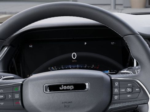 New 2025 Jeep Grand Cherokee L Altitude image 17