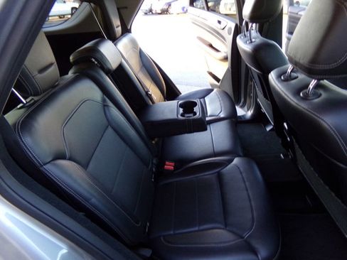 Used 2014 Mercedes-Benz ML 350 4MATIC image 22