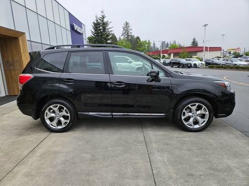 Used 2018 Subaru Forester 2.5i Touring w/ Popular Package #2 AWD/4WD image 4