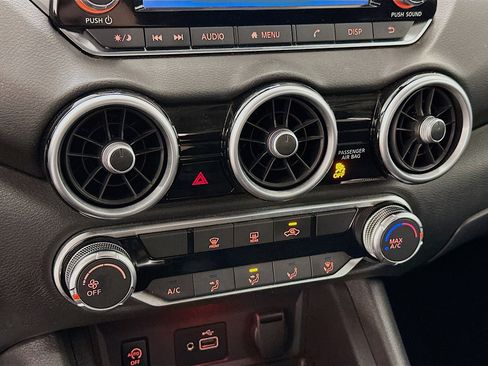 Used 2024 Nissan Sentra S image 23