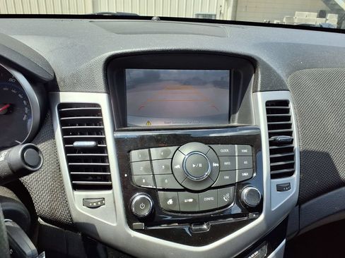 Used 2016 Chevrolet Cruze LT FWD image 23