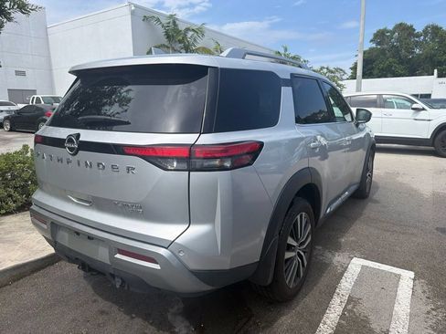 Used 2022 Nissan Pathfinder Platinum w/ Cargo Package AWD/4WD image 6