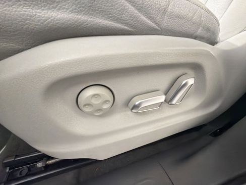 Used 2016 Audi Q5 3.0T Premium Plus w/ Technology Package image 14