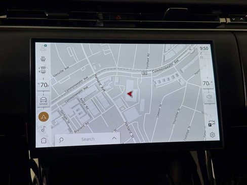 Used 2025 Land Rover Range Rover Sport Dynamic SE image 14