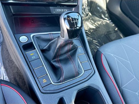 Used 2024 Volkswagen Jetta GLI 40th Anniversary Edition image 16