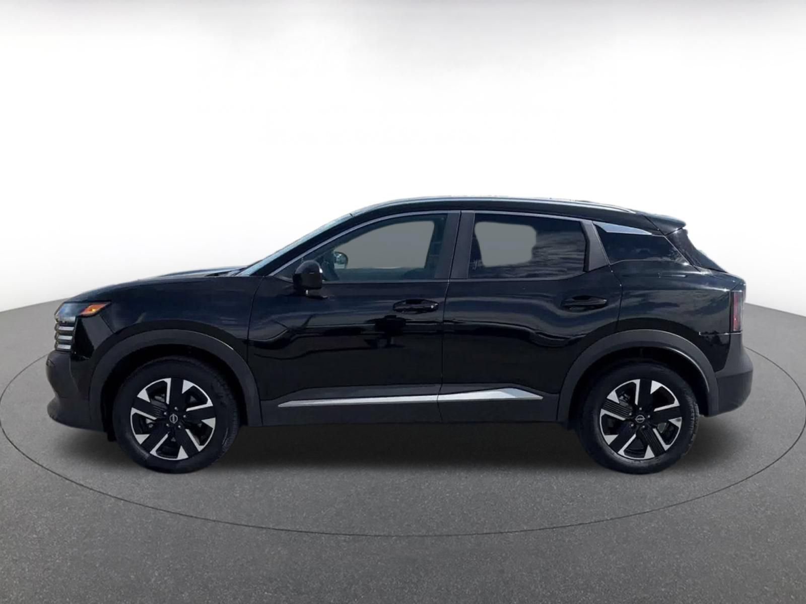 Used 2026 Nissan Kicks SV w/ Cold Weather Package AWD/4WD image 8