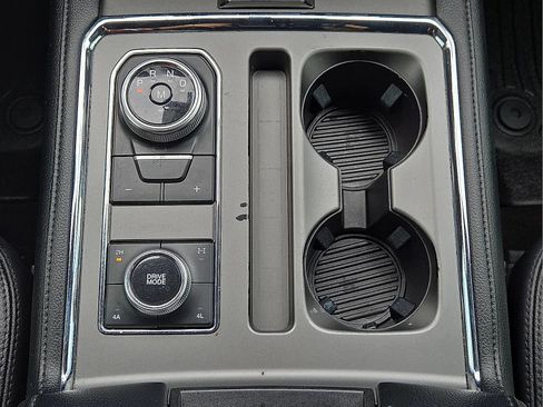 Used 2020 Ford Expedition XLT AWD/4WD image 21