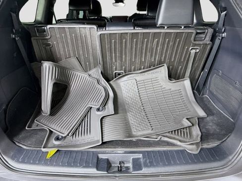 Used 2023 Toyota Highlander XSE FWD image 26