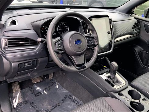 Certified 2025 Subaru Forester Premium image 15