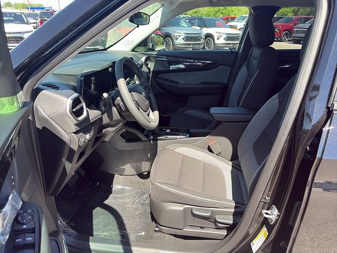 New 2026 Chevrolet TrailBlazer LS w/ LS Convenience Package FWD image 9