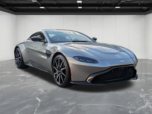 Used 2019 Aston Martin V8 Vantage Coupe RWD image 12