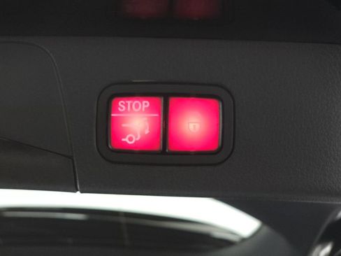 Certified 2026 Mercedes-Benz GLB 250 4MATIC image 27