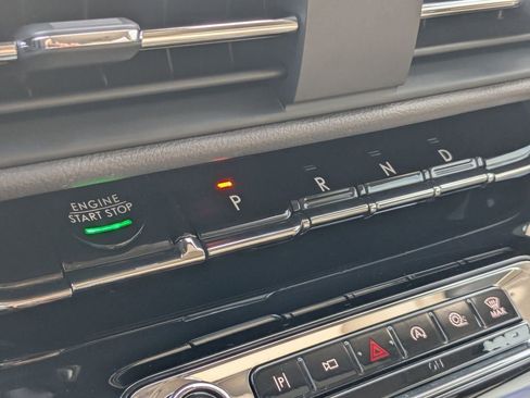 Used 2023 Lincoln Corsair Reserve image 14