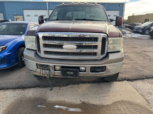 Used 2005 Ford F350 Lariat image 3