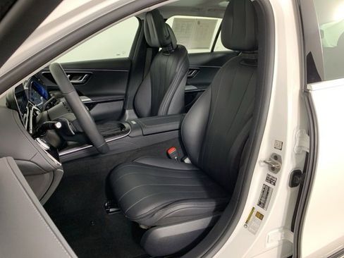 Used 2025 Mercedes-Benz E 450 4MATIC All-Terrain Wagon image 27